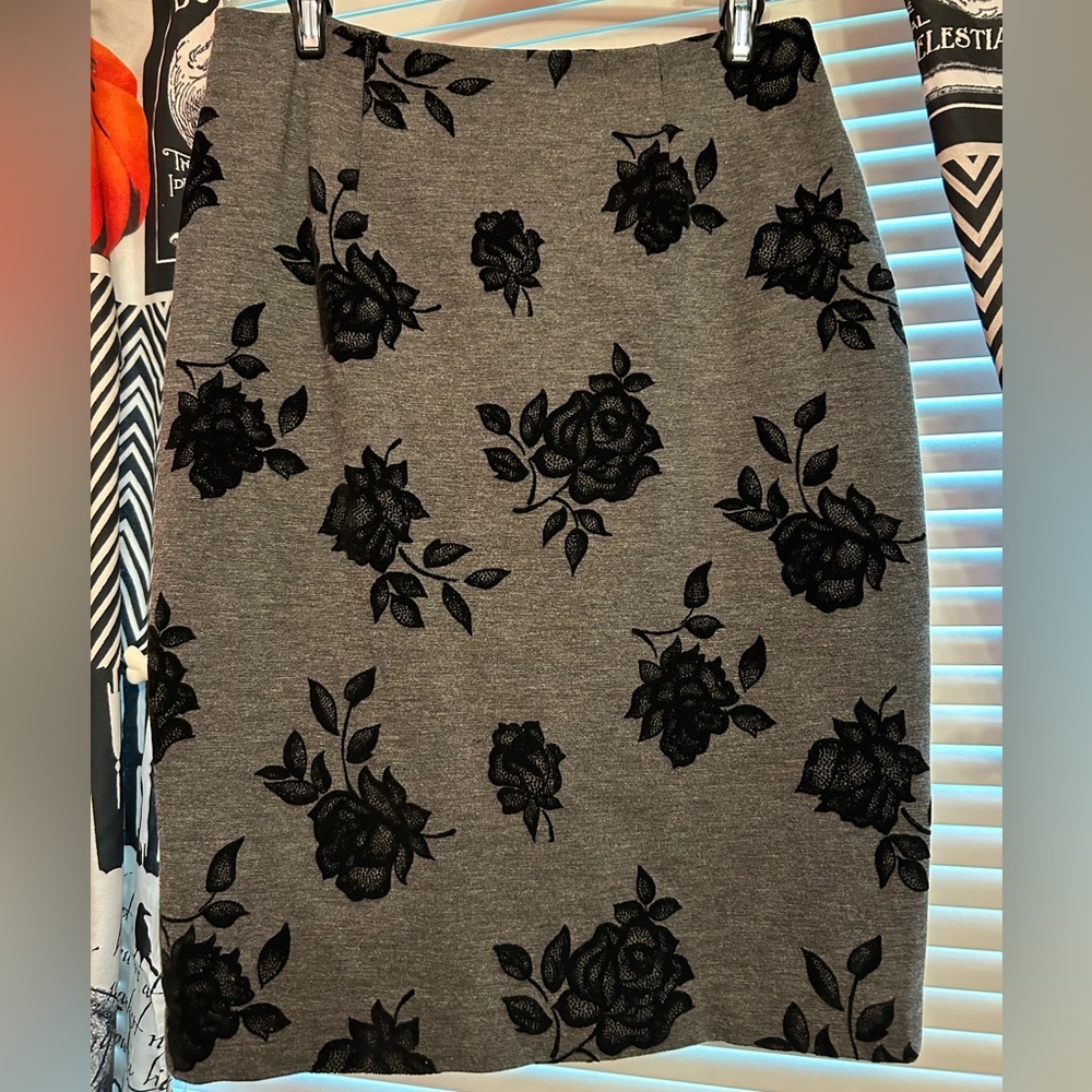 Floral White House Black Market Skirt